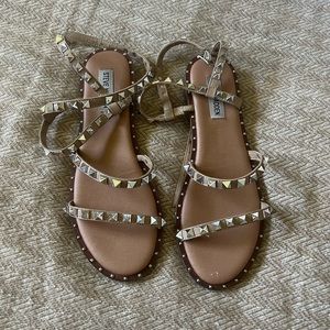 steve madden strappy sandals